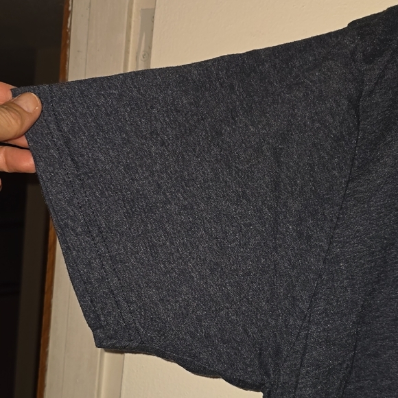Smithsonian Institution Men's Gray T-Shirt - Picture 3 of 3